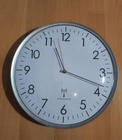 Tfa Dostmann zegar ścienny