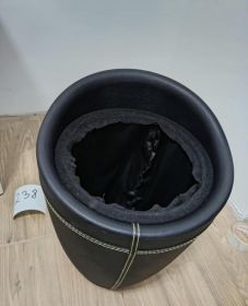 Pufa tapicerowana kosz na pranie Wenko czarny