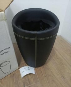 Pufa tapicerowana kosz na pranie Wenko czarny