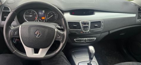 Laguna III 2.0 dci 150 automat w calosci lub na części