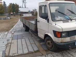 Sprzedam samochód dostawczy Mercedes-Benz 407D