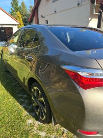 Sprzedam Toyotę Corollę