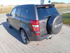 Suzuki Grand Vitara 2,4 benzyna.