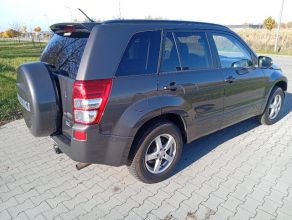 Suzuki Grand Vitara 2,4 benzyna.