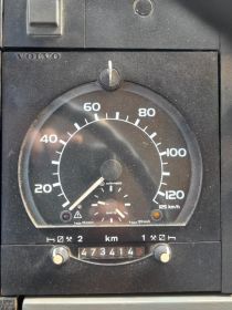 Sprzedam lub zamienie na mniejszą autolawete Volvo FL6...