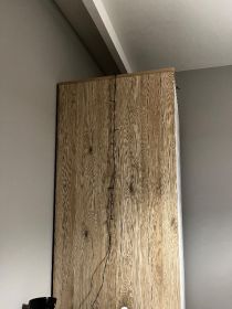 szafa bialo brązowa