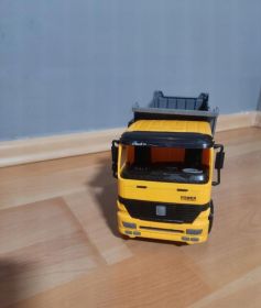 Samochód Wywrotka żółta