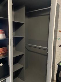 Sprzedam szafę o półkę