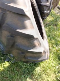 Opony 420/85R30. 16.9/30