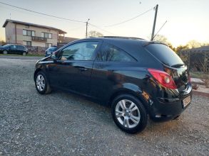Opel corsa d 1,4 benz 100km lift bogata duży szyberdach...