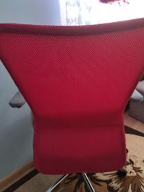 Krzesełko biurkowe-obrotowe