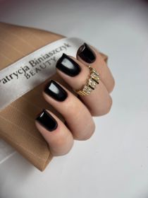 Paznokcie brwi rzęsy