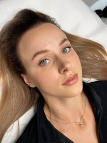 Paznokcie brwi rzęsy