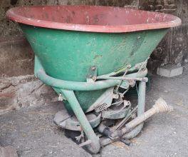 Rozsiewacz nawozu AMAZONE