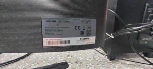 Monitor i głośniki (zestaw)