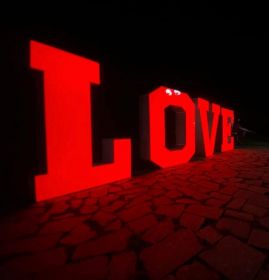 Wynajem LOVE I MIŁOŚĆ