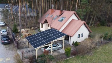 Wiata fotowoltaiczna 10,62 kwp z magazynem energii 5 kwh