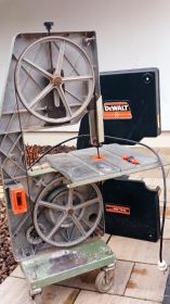 Piła taśmowa dewalt