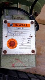 Piła taśmowa dewalt