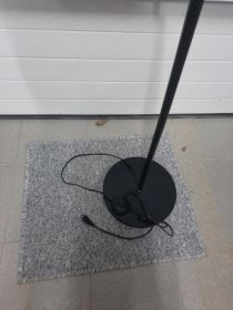 Lampa łukowa podłogowa