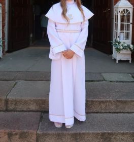 Sprzedam albę komunijną dla dziewczynki