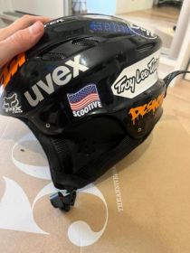 Kask narciarski męski UVEX