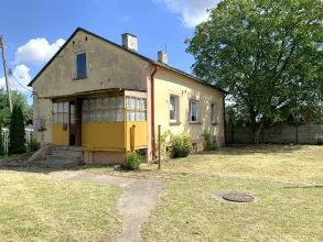 Dom w Uniejowie na sprzedaż