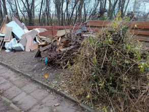 Drewno, gałęzie, złom za darmo