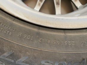 Sprzedam komplet kół UNIROYAL 225/65 R17 HXL/106 H