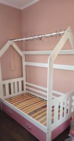 Łóżeczko dla dziewczynki