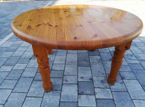 Stolik sosnowy