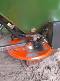 Sprzedam rozsiewacz nawozów Amazon zaf-max