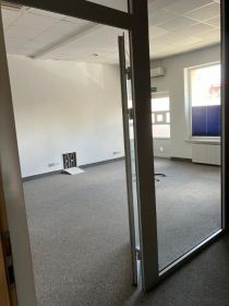 Lokal pod działalność medyczną, usługową Turek...