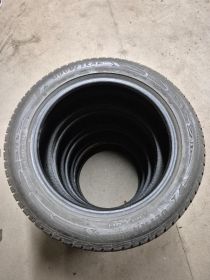 Opony zimowe 215 55 17 Goodyear Ultra Grip