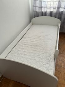 Łóżko z materacem 100 zł