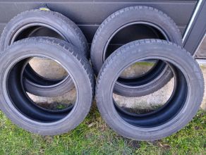 Komplet opon zimowych 225/55 R19