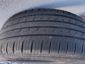Komplet opon letnich 225/55 R19