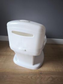 Nocnik toaleta , hot wheels 2 krzesełka do karmienia ikea