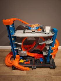 Hot wheels parking rekin