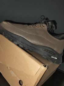 Sprzedam nowe męskie buty