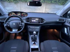 Peugeot 308 T9 2014r, 1,2 benzyna 131km, manual,...