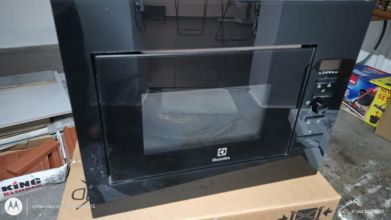 Sprzedam mikrofalówkę do zabudowy