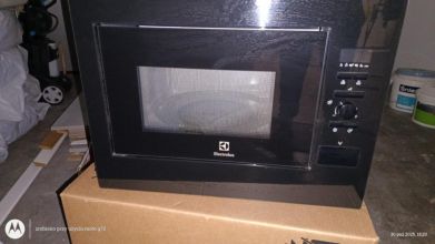 Sprzedam mikrofalówkę do zabudowy