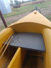 Łódka z silnikiem Yamaha i przyczepka