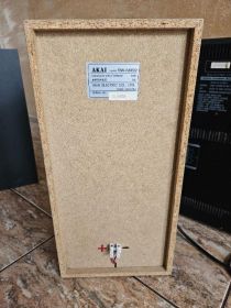 Wieża AKAI AC-MX92 wraz z kolumnami