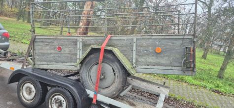 wózek, przyczepka, dwukółka, kibitka, przyczepa.