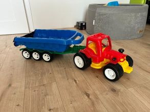 Traktor zabawka