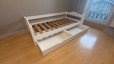 Łóżko białe drewniane dziecięce 180x90 szuflady...