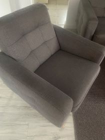 Kanapa plus dwa fotele.