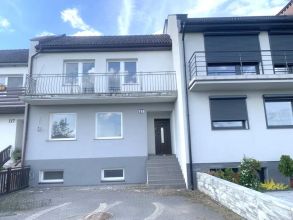 Dom w zabudowie szeregowej na sprzedaż